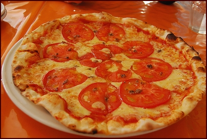 トマトピザ